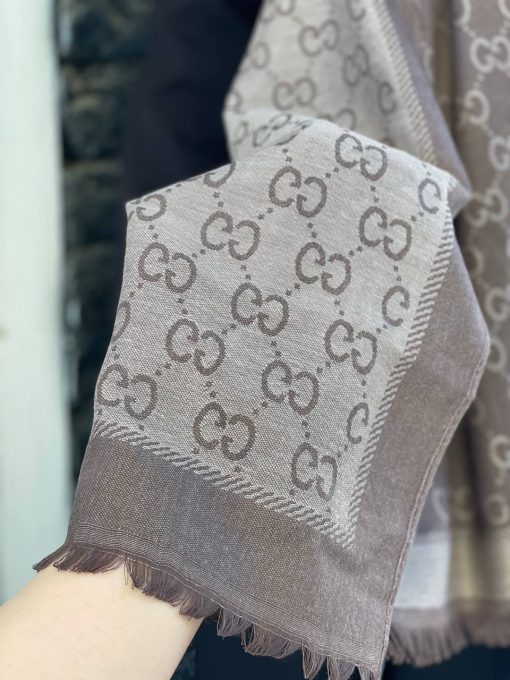 شال مارک گوجی قهوه ای - Image 3