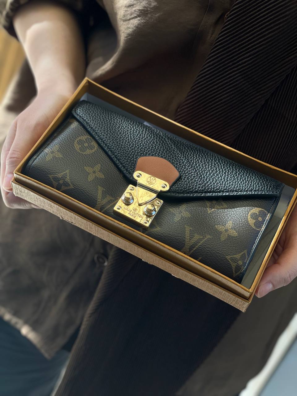 کیف پول مارک لویی ویتون 1 کیف پول مارک لویی ویتون
