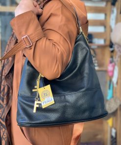 کیف زنانه مارک فندی 13 IMG 20251120 183556 942